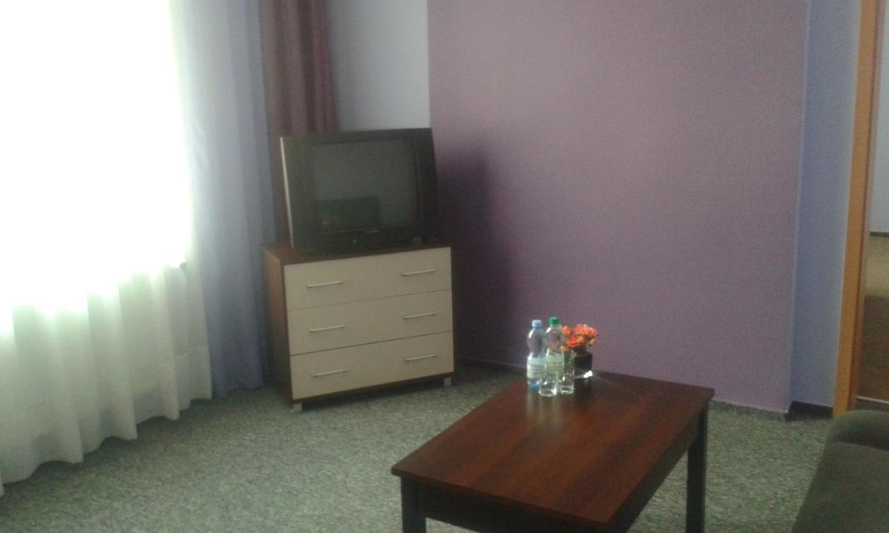 Dom Polski Zlotow Hotel Стая снимка